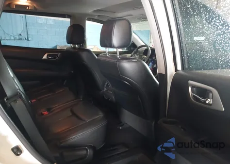 2017 Nissan Pathfinder Platinum из США, поврежденный, VIN 5N1DR2MM6HC668911